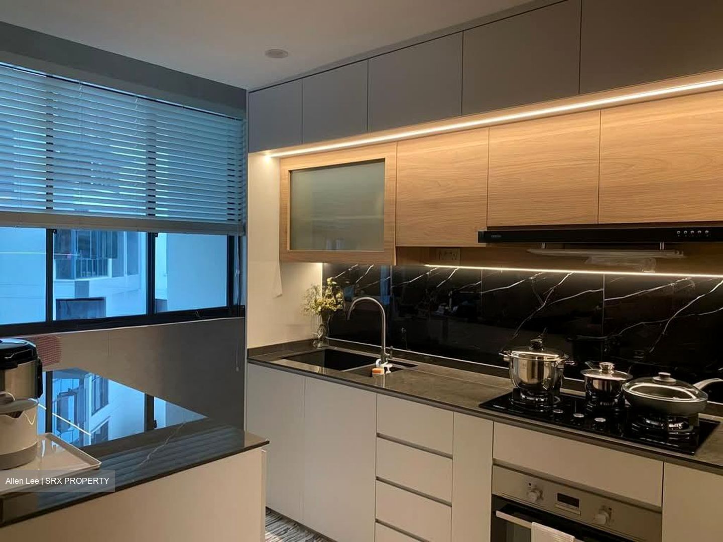 Glendale Park (D23), Condominium #585456781